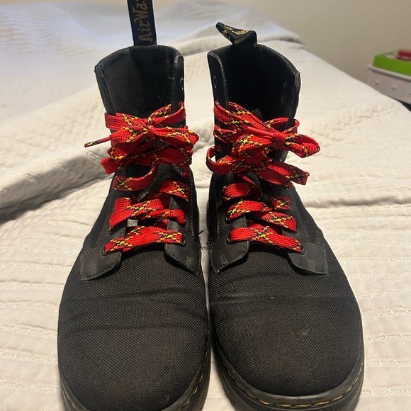 Dr. Martens Combs Boots • Men’s 11 / Women’s 12 • Black - Picture 6 of 11